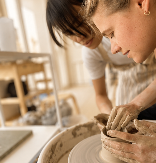 Cours hebdomadaires de tournage & modelage